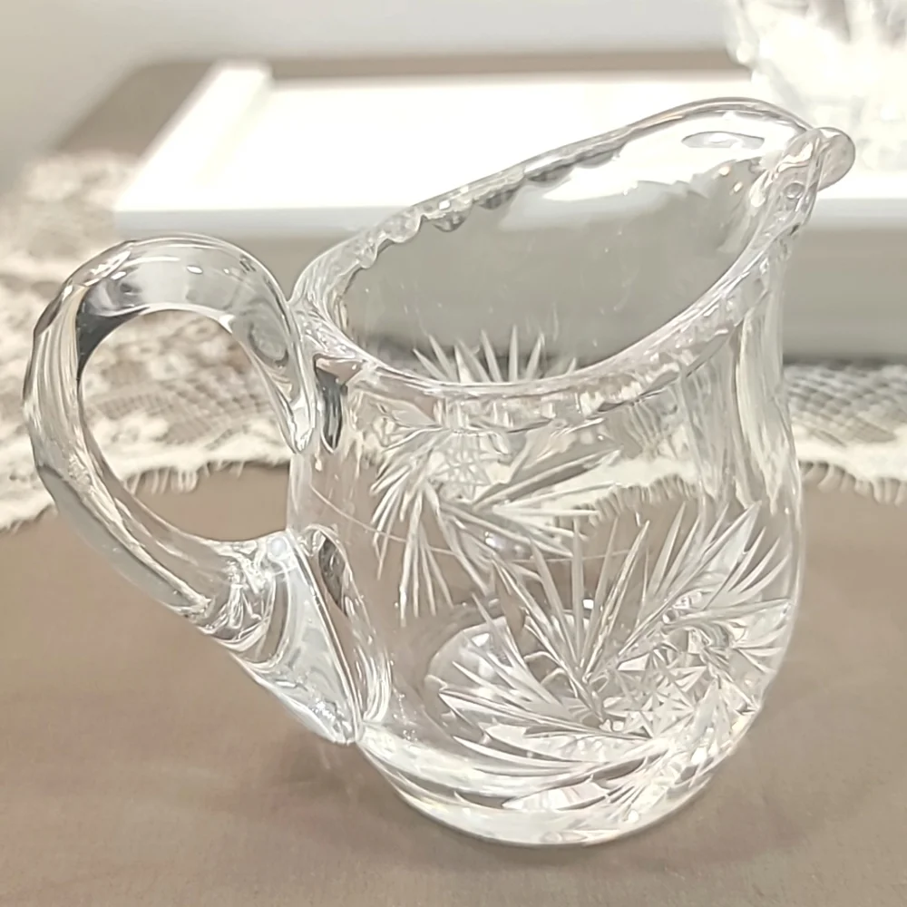 Vintage Pinwheel with star Crystal Cream and Sugar Set